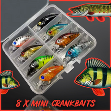 Load image into Gallery viewer, 8 Mini Crankbait Lures. Mix of colours. 4.5cm Lures.